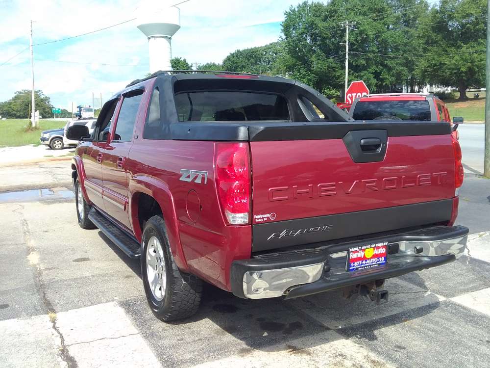 Chevrolet Avalanche 2006 Red