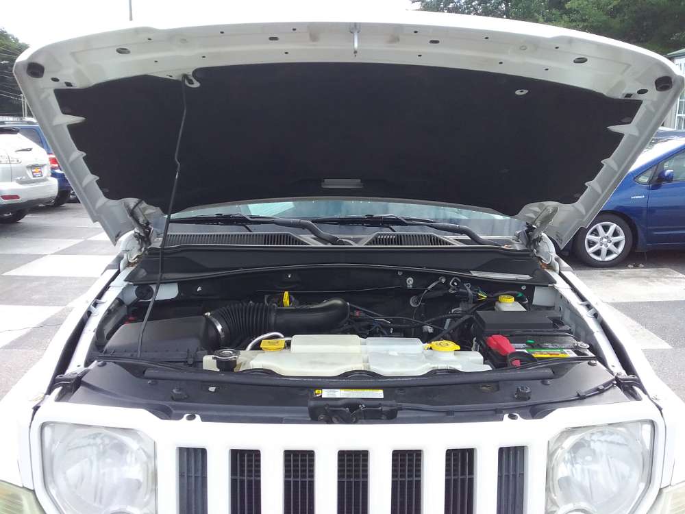 Jeep Liberty 2012 White